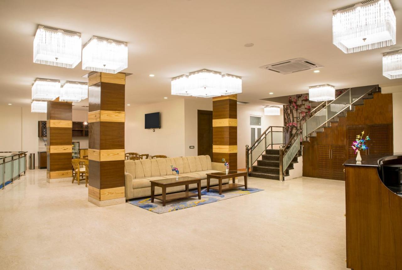 Regenta Inn On The Ganges Rishīkesh Exteriör bild