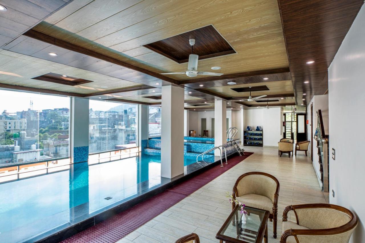 Regenta Inn On The Ganges Rishīkesh Exteriör bild